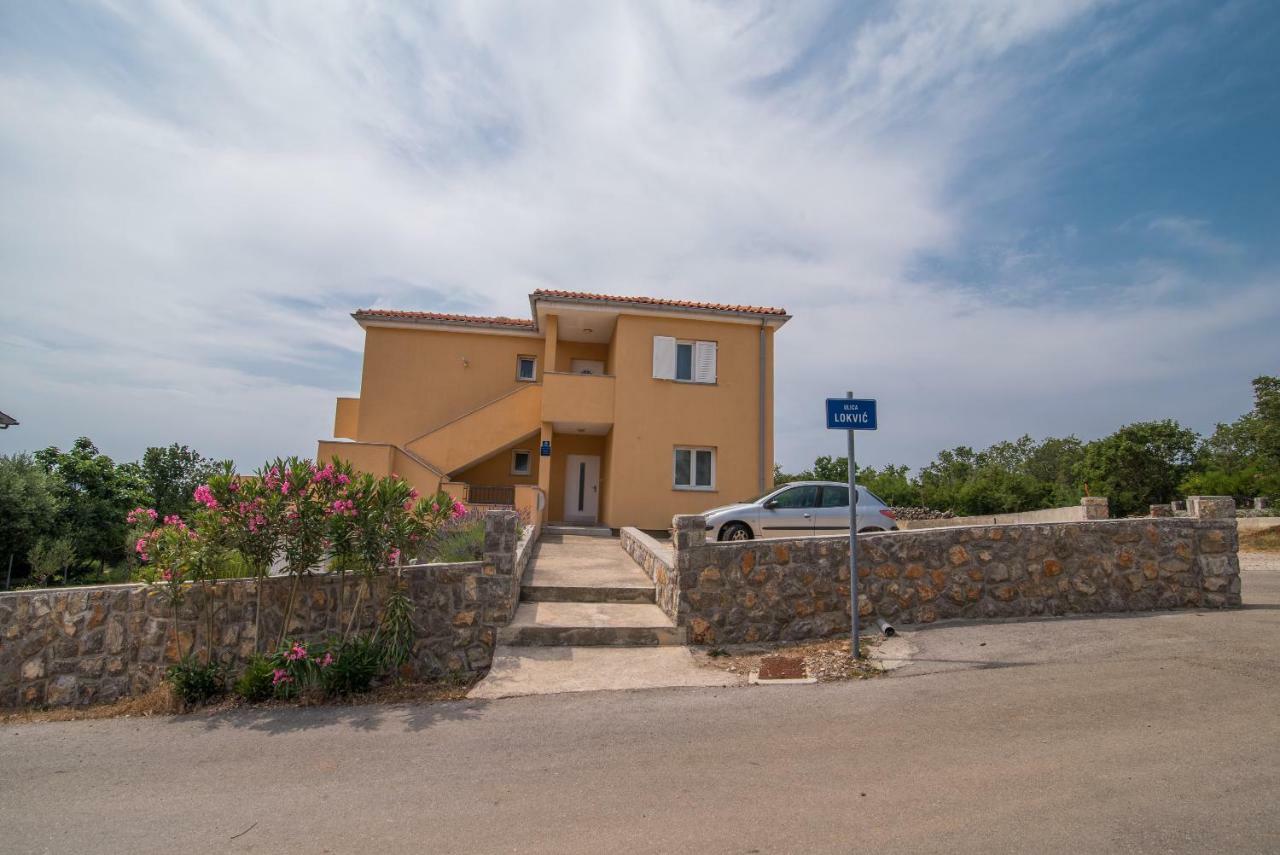 Apartments Sanjin Kornić エクステリア 写真