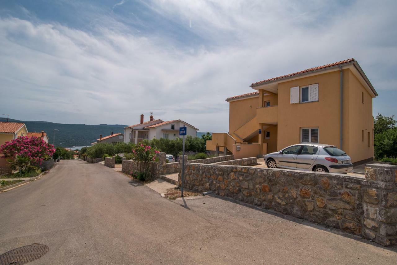 Apartments Sanjin Kornić エクステリア 写真