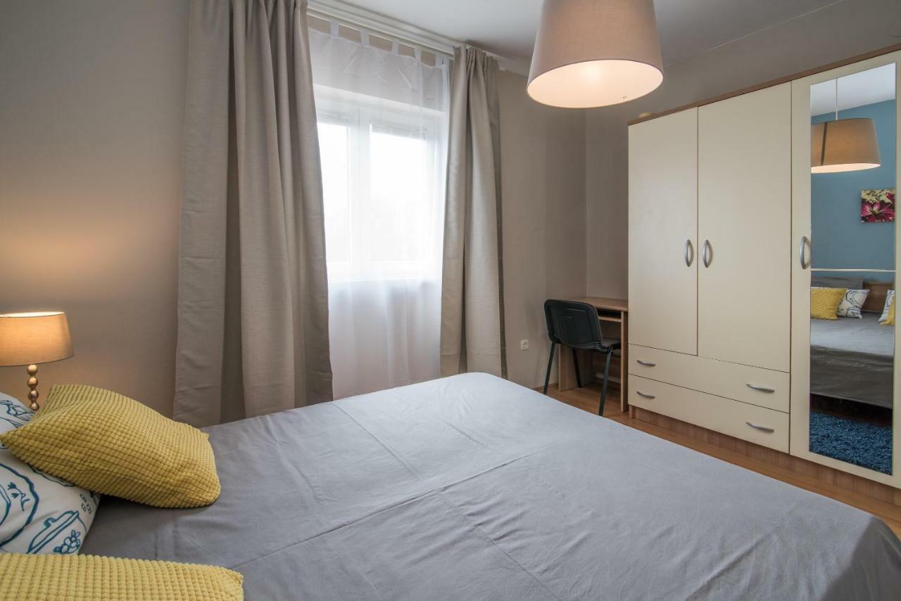 Apartments Sanjin Kornić エクステリア 写真