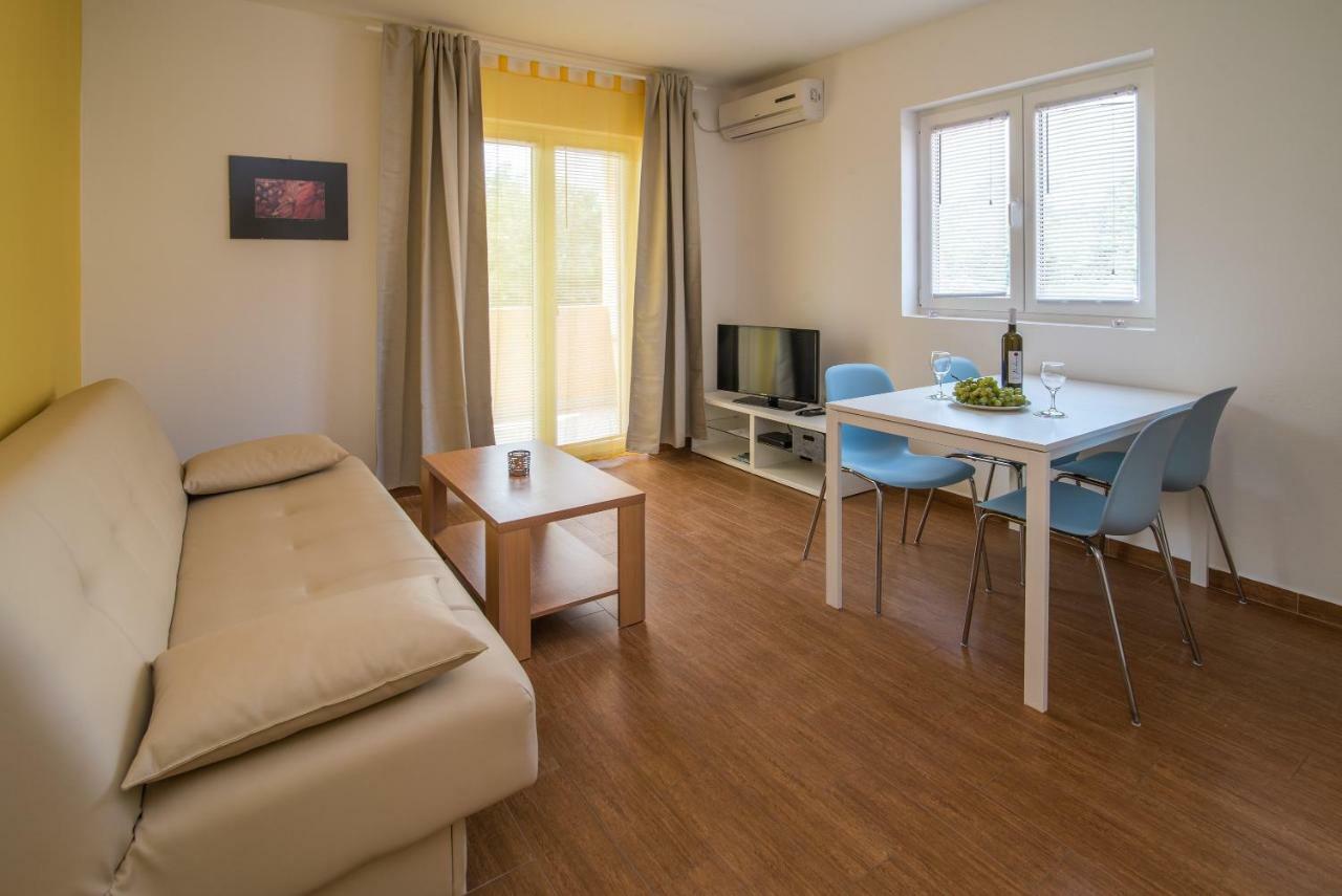 Apartments Sanjin Kornić エクステリア 写真