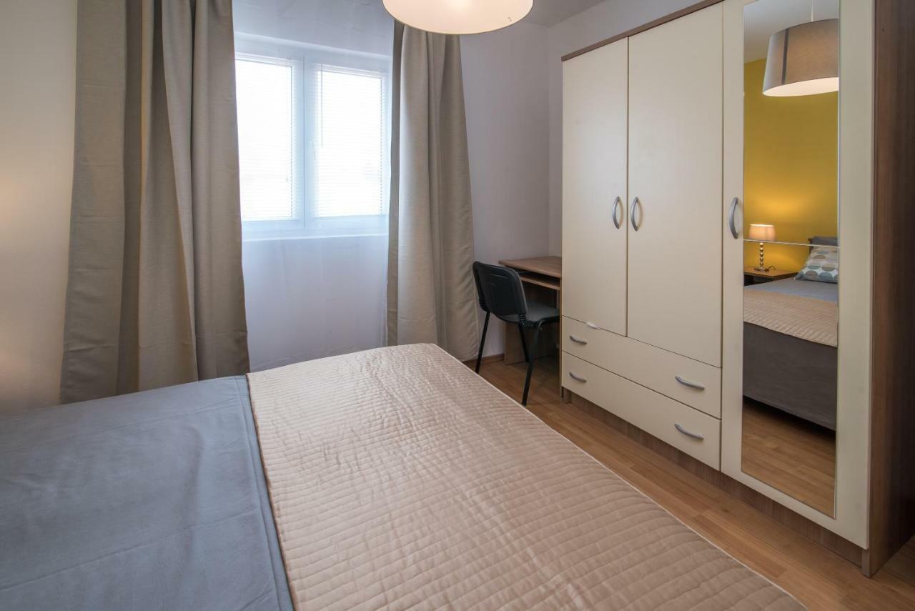 Apartments Sanjin Kornić エクステリア 写真